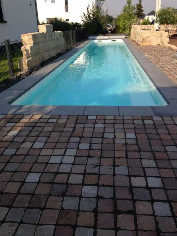 Mon de Pra Deluxepool Becken